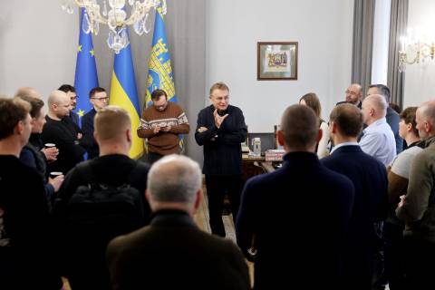 Лютневі гроші Садового (26)