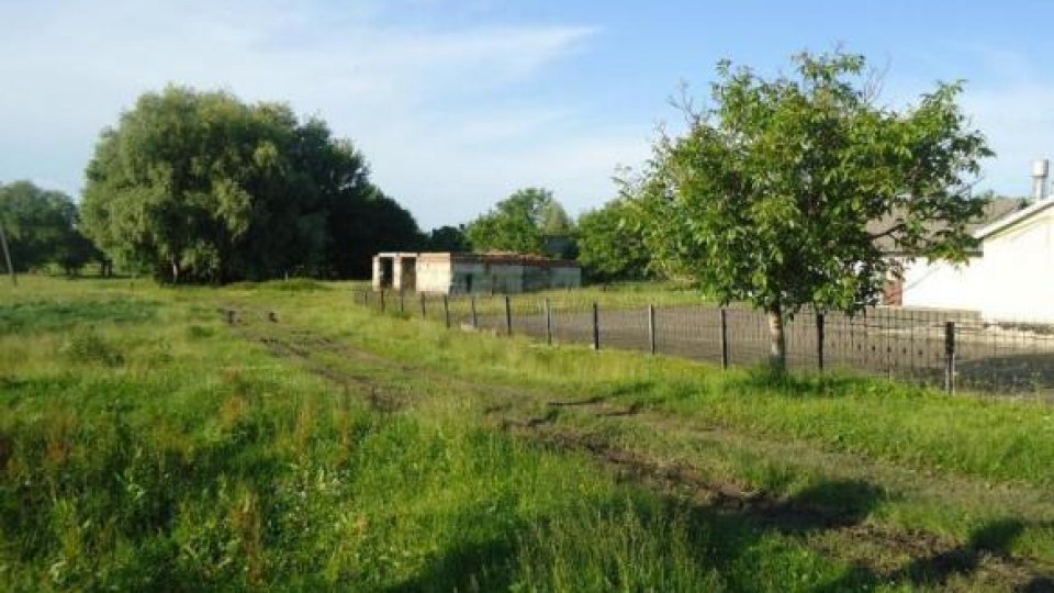 На Львівщині у підприємства забрали землю