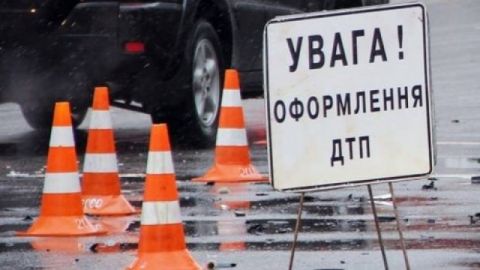 На Львівщині перевернулося авто: загинув водій
