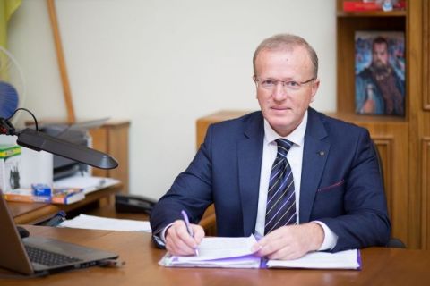 Головний освітянин Львівщини у лютому отримав 24 тисячі посадового окладу