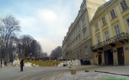 Якщо з активістів не знімуть звинувачення, на вул. Винниченка у Львові буде втричі більша барикада, – нардеп