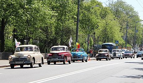 Сьогодні львівські ретро-автомобілі вирушать до Чехії та Прибалтики