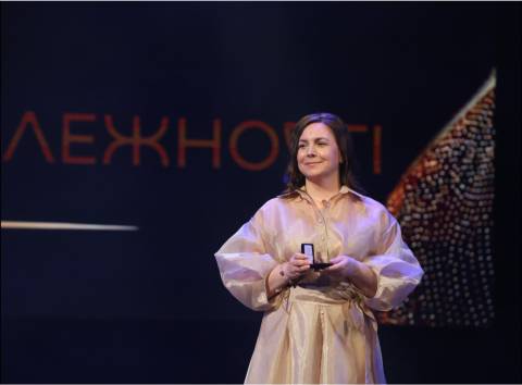 Заступниця Козицького у травні отримала майже 30 тисяч надбавки за вислугу років