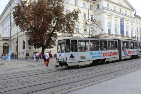 Львів отримав чотири нові трамваї