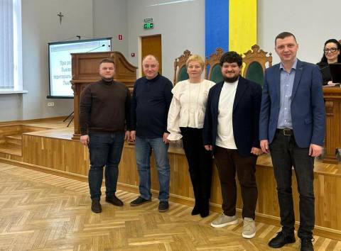 До Львівської райради зайшли чотири нові депутати