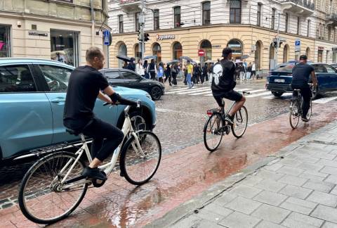 На Словацького облаштують 125 метрів велодоріжки