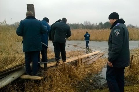 У ставку Городоцького району виявлено тіло