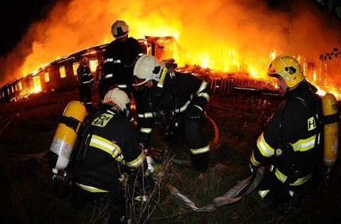 На Львівщиі пожежа забрала життя двох людей