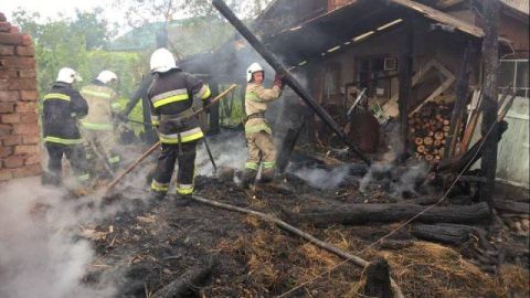 У Дрогобичі згоріло 60 квадратних метрів будівлі