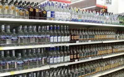 На Львівщині за продаж алкоголю неповнолітнім анулювали 3 ліцензії