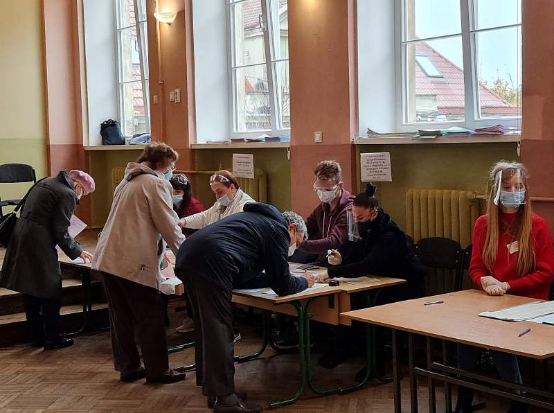Голову ДВК Зимної Води судитимуть за підроблення виборчої документації