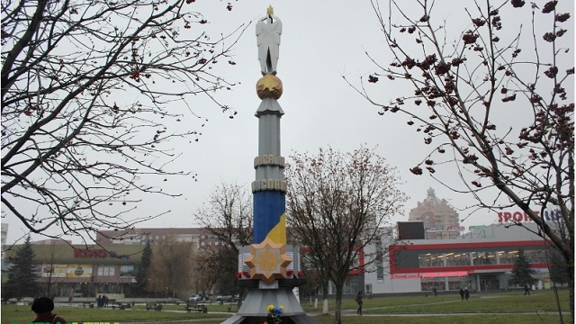 Ганущин проситиме землю у Садового на встановлення пам'ятника Небесній Сотні