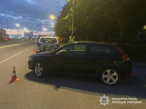 У Львові водій Volvo збив велосипедиста