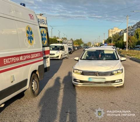 У Львові водій Volkswagen Passat збив пішохідку