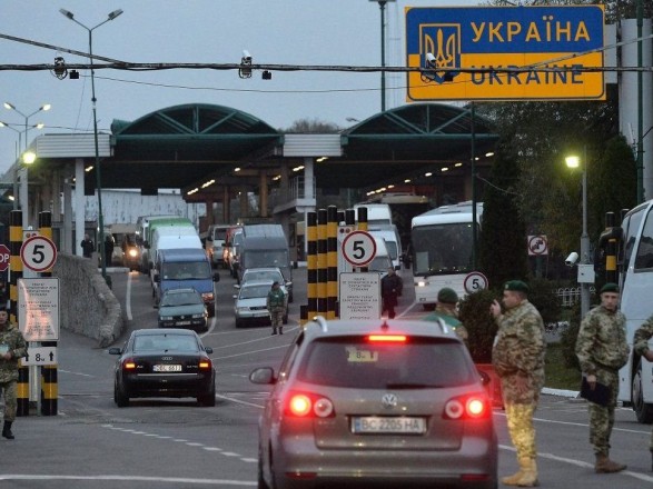 Польща планує укласти угоду з Україною щодо сезонних працівників