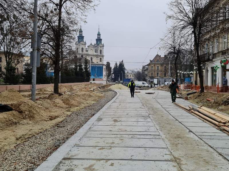 У Львові відкрили для проїзду ще одну ділянку вулиці Степана Бандери