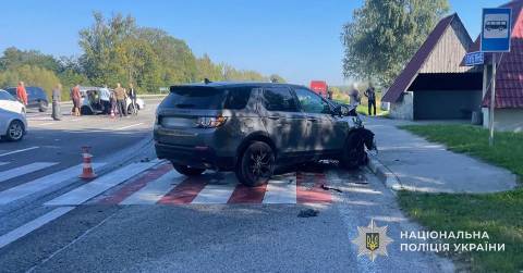 На трасі Київ – Чоп у ДТП загинула одна людина, ще двоє потрапили до лікарні