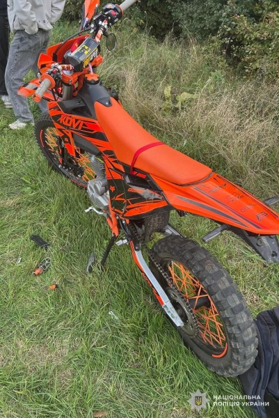 На дорозі Буськ – Красне у ДТП постраждали двоє мотоциклістів та пасажир