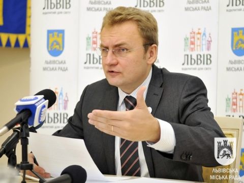 Депутати міськради готуються підтвердити рішення про незадовільну роботу Садового у 2011 році