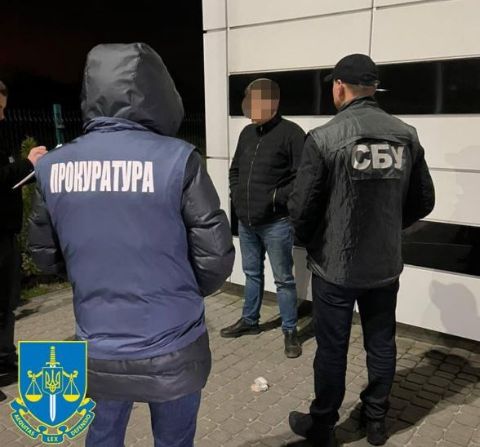 Мешканець Львівщини організував схему переправлення військовозобов'язаних за кордон