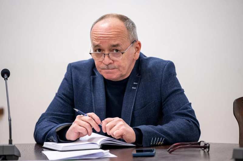 Очільник департаменту ПЕК Львівської ОВА у березні заробив 40 тисяч гривень