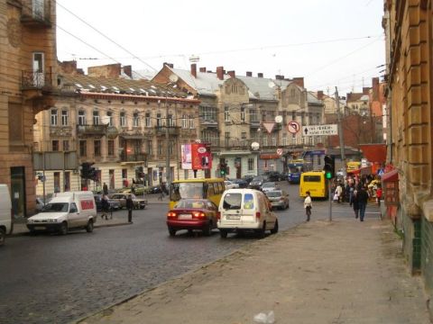Вулицю Рутковича у Львові закриють для руху транспорту