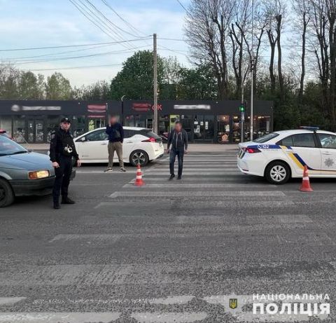 У Львові підліток на мотоциклі збив пішохода