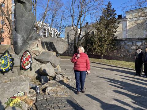 Заступниця Садового з гуманітарних питань у квітні заробила майже 80 тисяч гривень