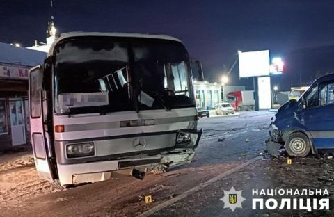 Біля Стрия двоє дітей постраждали в ДТП з пасажирським автобусом