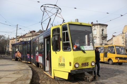 Садовий виділив більше шість мільйонів гривень на електротранспорт Львова