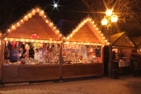 Різдвяний ярмарок у Львові працюватиме більше місяця