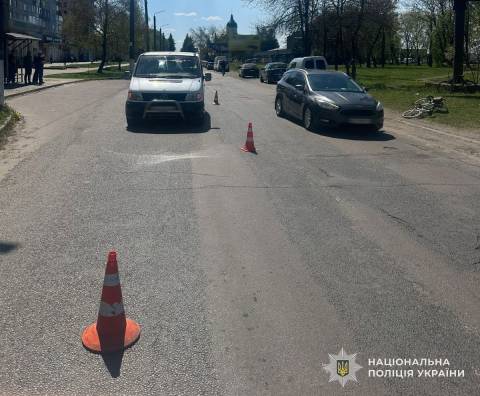У Шептицькому водій мікроавтобуса на смерть збив велосипедиста
