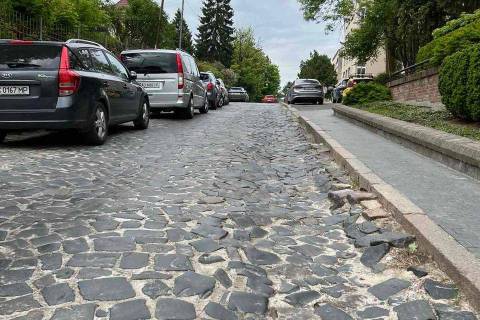 У Львові на місяць продовжили ремонт вулиці Драгоманова