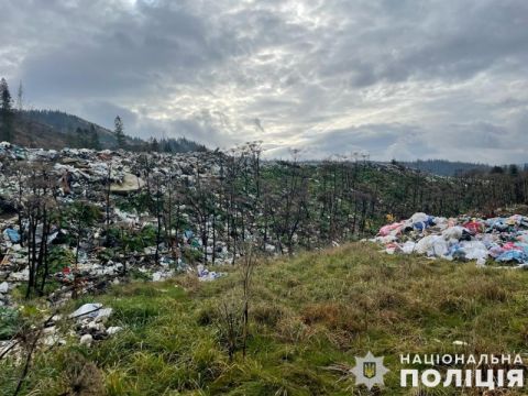 Керівництво комунального підприємства у Славському чотири роки забруднювало навколишні землі