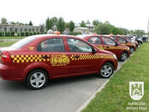 5 львівських компаній таксомоторних перевезень отримали відзнаки «Місто рекомендує»