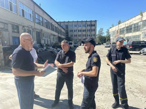 У Львові пікетуватимуть Садового проти закриття керамічної фабрики на Мучній