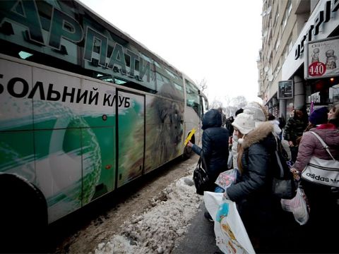 ФК “Карпати” провели Шевченківський вечір з дітьми-сиротами