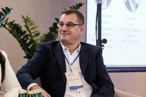 Гендиректор Львівського онкоцентру за рік збільшив свою готівку на мільйон гривень