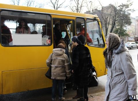 Провчити водія львівської маршрутки: пасажири забрали у водія гроші через відмову везти пенсіонера