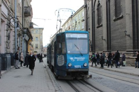 У Львові тимчасово змінили рух двох трамваїв та тролейбуса