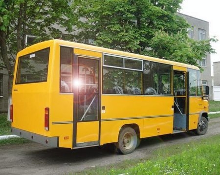 23 приміські автобусні маршрути у Львові досі не погодили з містом кінцеві зупинки