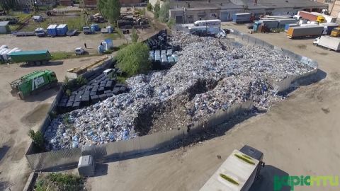 У Львові вивозять сміття з перевантажувальних станцій