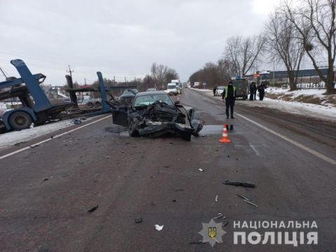 На об'їзній дорозі Львова в потрійній ДТП травмувалися троє людей