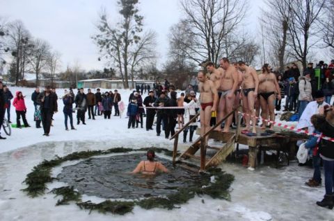 У Львові на Водохреща офіційно дозволили скупатися лише у трьох водоймах