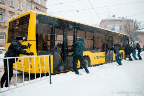 Патрульні оштрафували сотню водіїв львівських маршруток