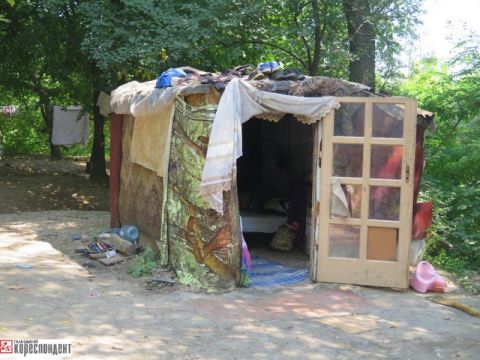 Дитина загинула у пожежі, що сталась у таборі ромів поблизу Жидачіва