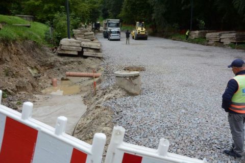 У Львові закрили для проїзду частину вулиці Орлика