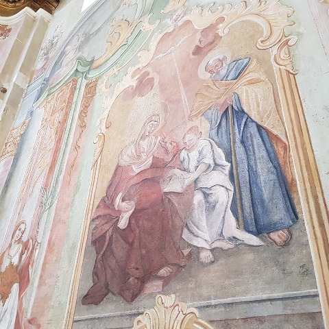 У Винниках відреставрують фрески костелу Вознесіння Пресвятої Діви Марії