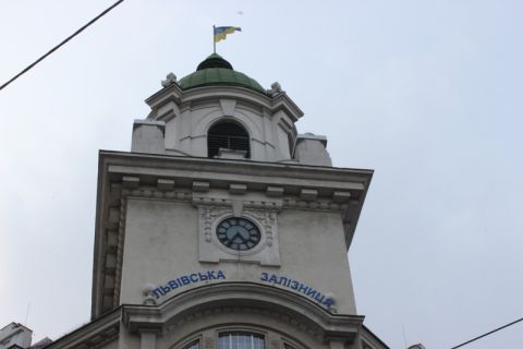 До травневих свят призначено додаткові рейси поїзда Черкаси – Львів