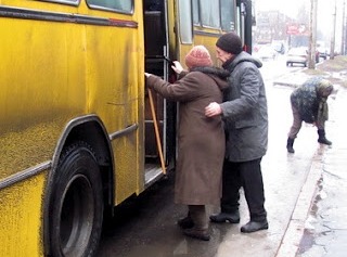 Прокуратура вважає рішення влади Львова щодо обмеження часу пільгового проїзду незаконним